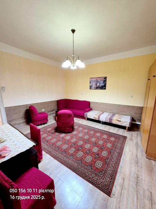 Оренда затишного будинку в центрі міста