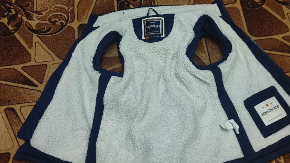 Курточка ігуана,Кросівки   р.43,наколінники