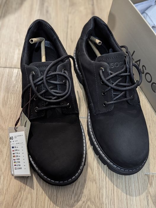 Buty skórzane Lasocki rozmiar 40