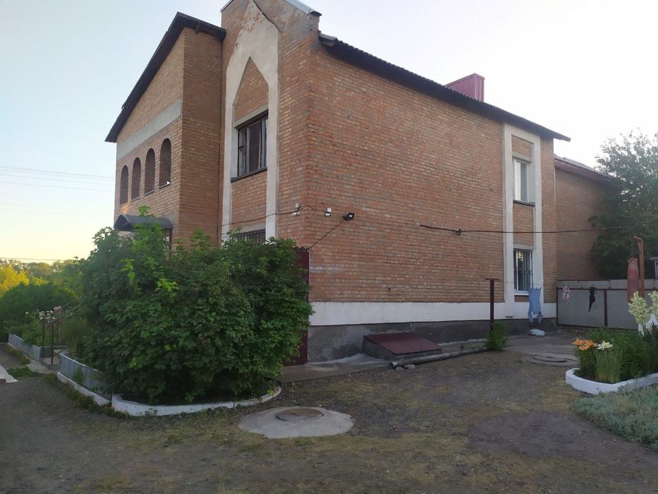 Продається будинок з усіма зручностями