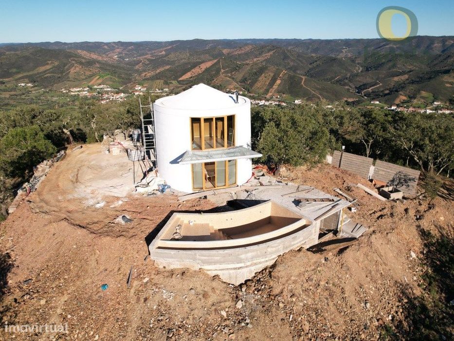 MOINHO com piscina e vista fantástica sobre a Serra do Caldeirão