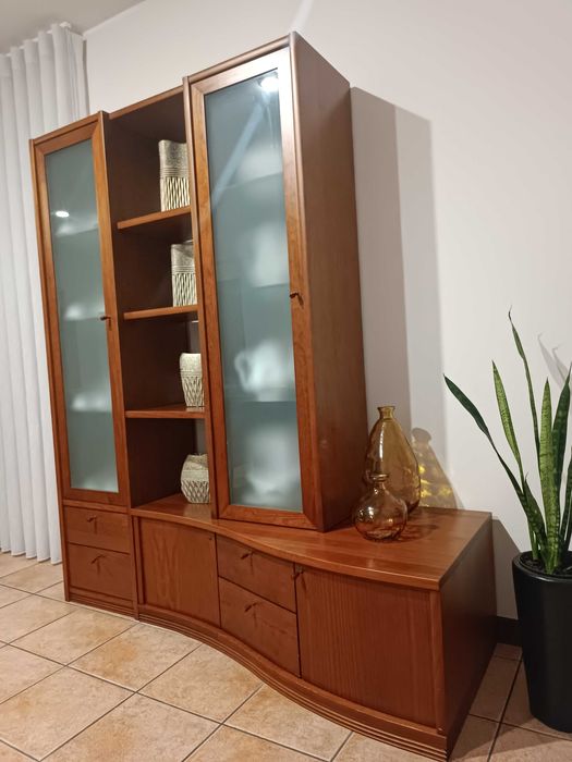 Móvel de sala com arrumação