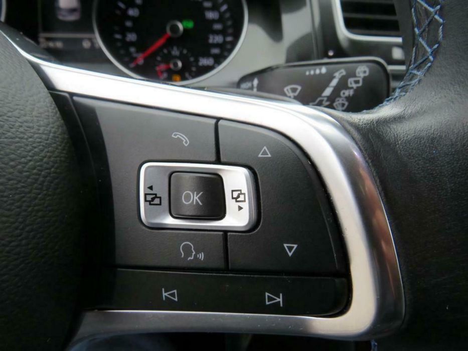 VW Golf 1.4 GTE Hybrid plug-in 204cv