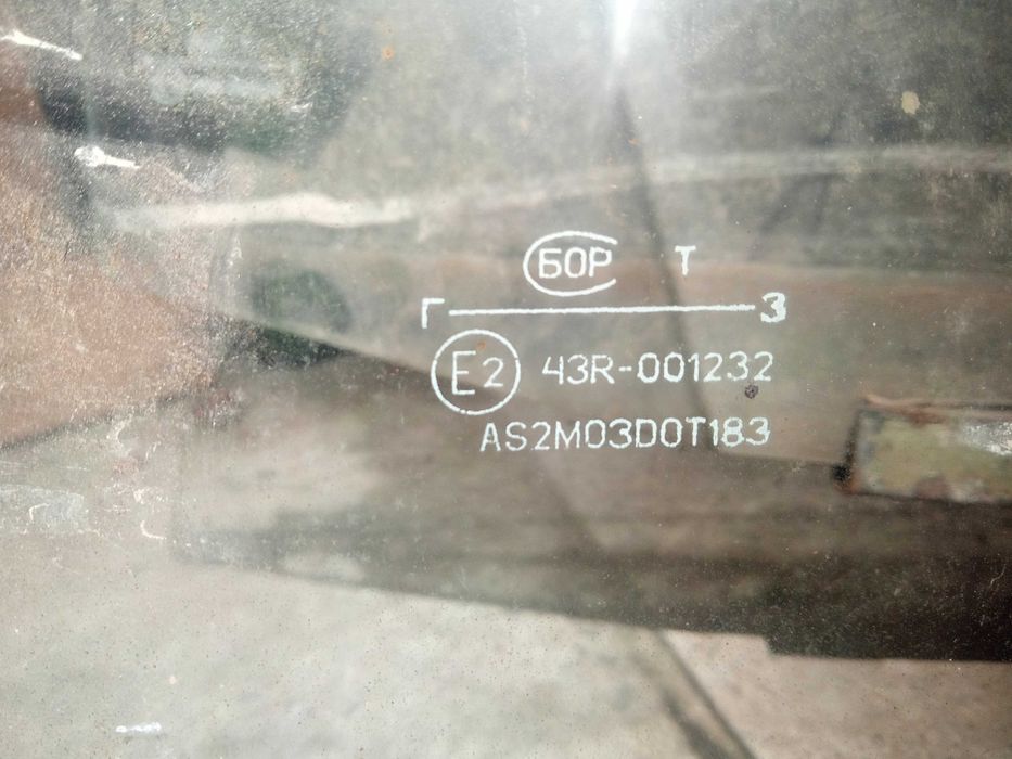 Стекло двери ВАЗ 2109 43R-001232
