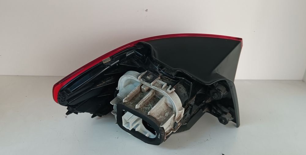 Farolim traseiro VW Golf Sportsvan (SV) 2014-2017 direito