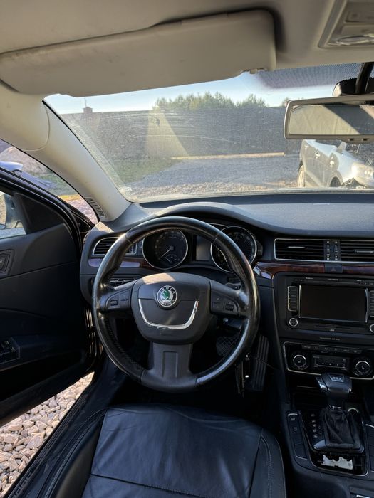 Торпеда панель  Airbag Skoda  Superb 2 подушки кермо руль декор