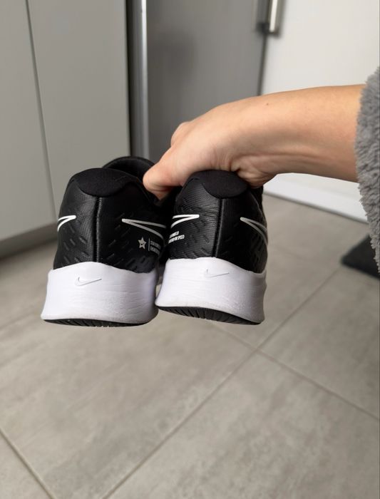 Кросівки nike