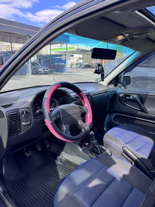 Авто Volkswagen Polo