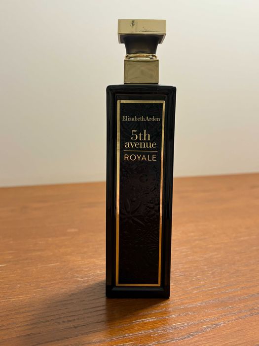 ELIZABETH ARDEN 5th Avenue Royale 125 ml i prezent
