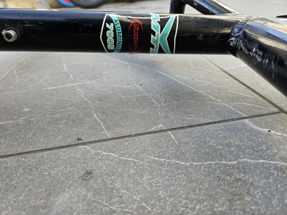 Material BTT em bom estado