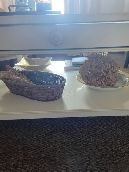 Mesa branca de apoio IKEA