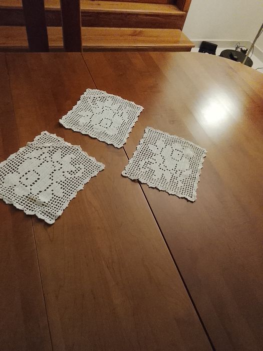 Conjunto de três naperons