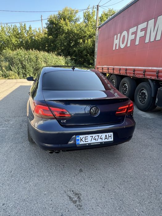 Продаж Volkswsgen cc 2013 рік