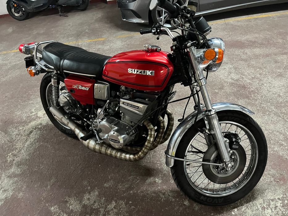 Suzuki gt 550 de 1974