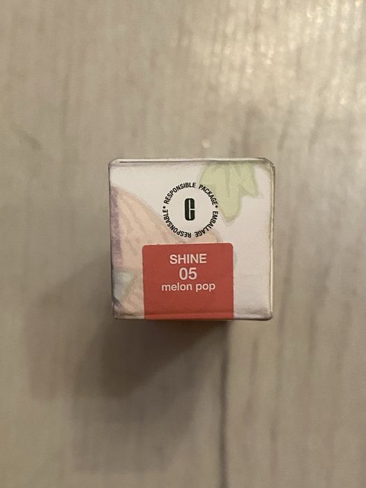 Clinique Pop longwear lipstick