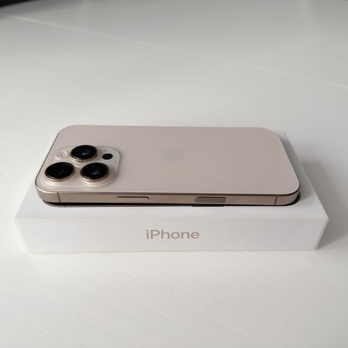 Iphone 16 Pro 256 GB Kolor Złoty