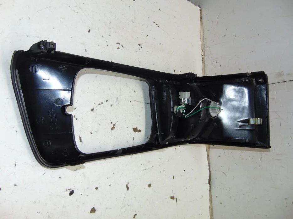 Mitsubishi L300 Aro farol " usado em bom estado