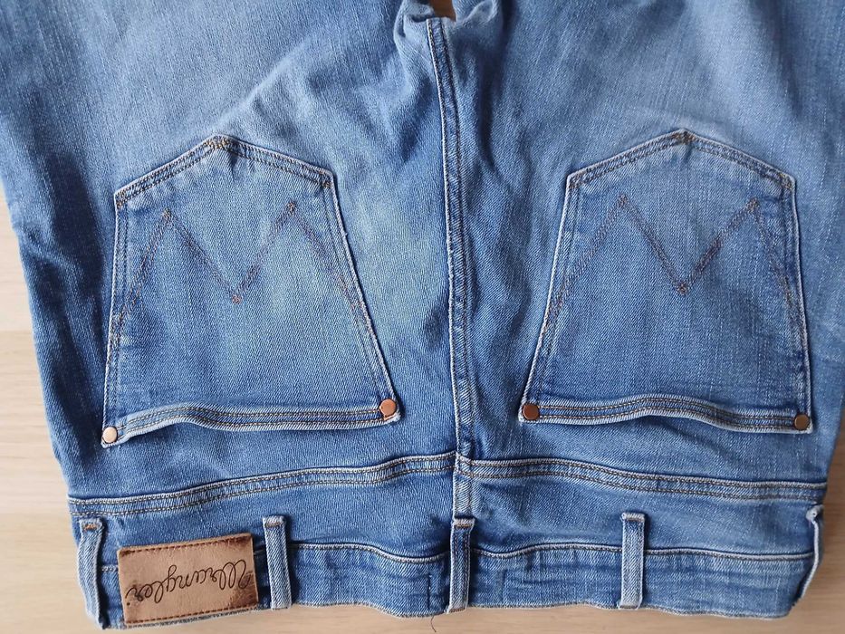 Jeansy Wrangler rozmiar 32/34
