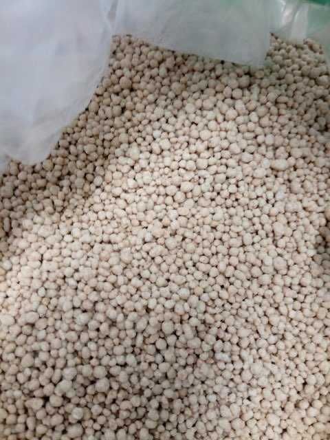 NPKS 8-20-30+3S import, jedna granula, świeże dostawy