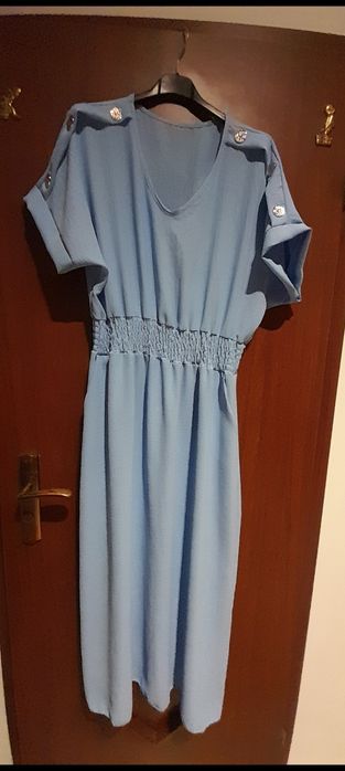 Sukienka kolor niebieski