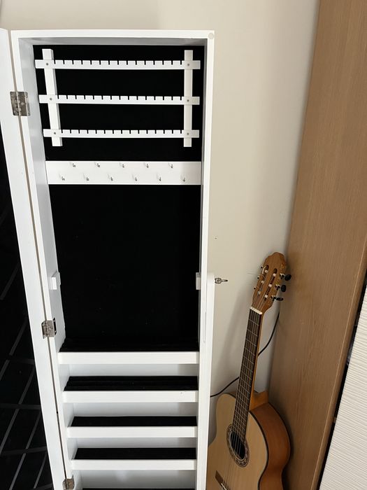 Espelho com arrumacao