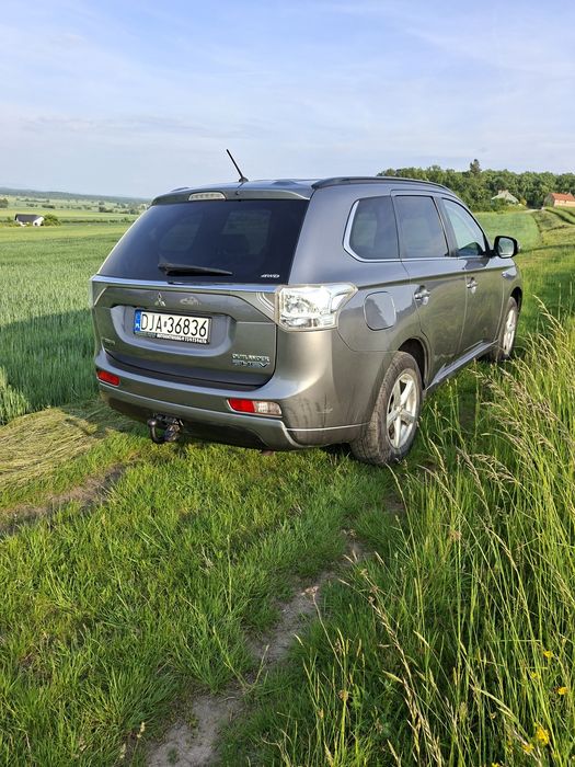 Mitsubishi Outlander III PHEV niezawodny