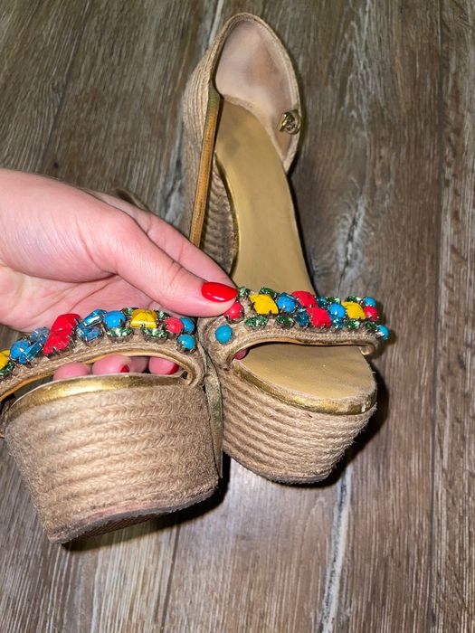 Босоніжки Gucci на танкетці