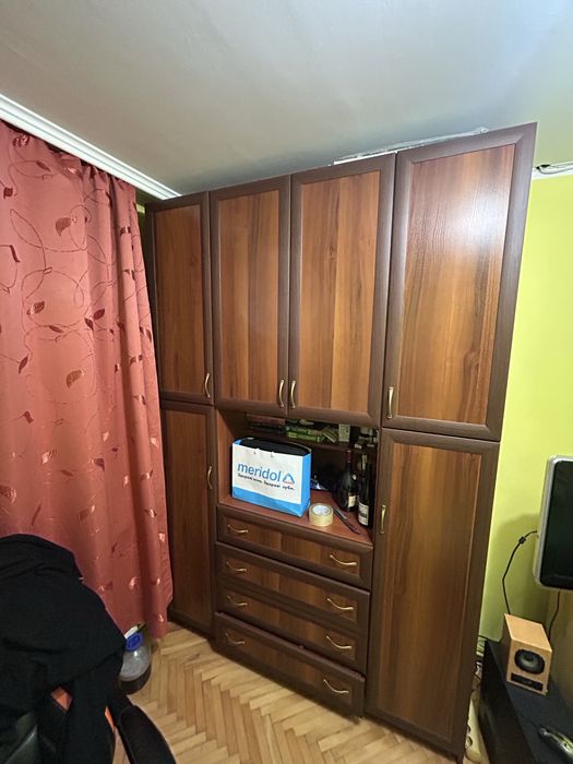 Шафа в хорошому стані