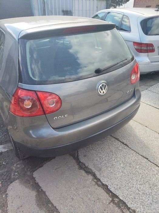 Sprzedam volkswagen golf 5