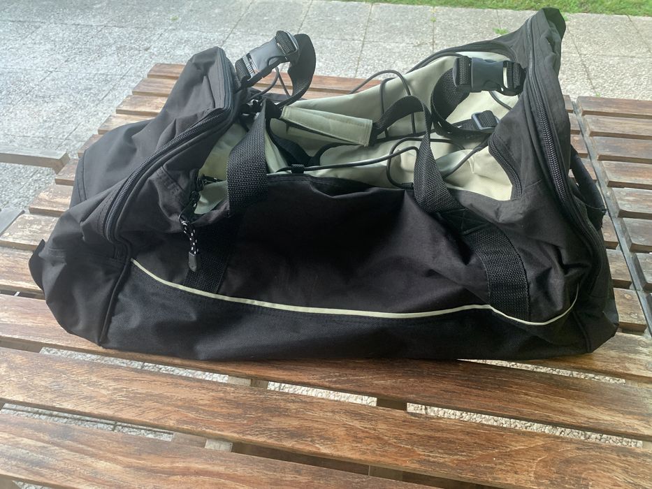 Saco de viagem com rodas ( novo )