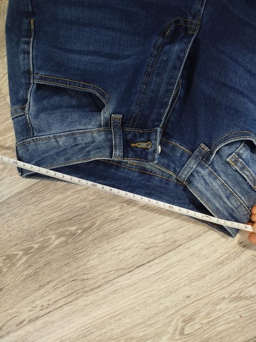 Джинси кльошні темно-сині НОВІ жіночі М