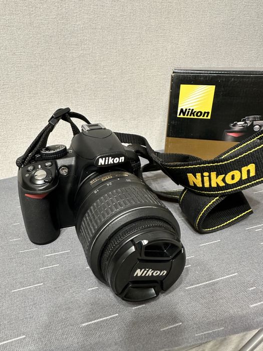 Фотоапарат Nikon D3100, стан нового