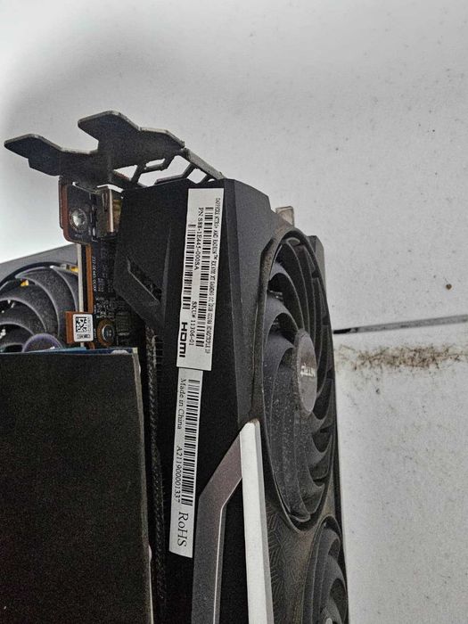 5 Placas Gráficas RX 6700 XT / RTX 3080 – Excelente estado