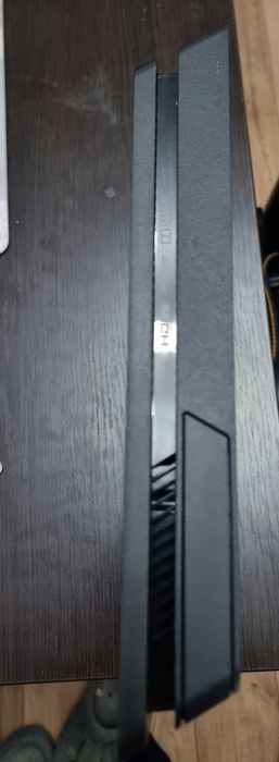 Playstation 4 slim