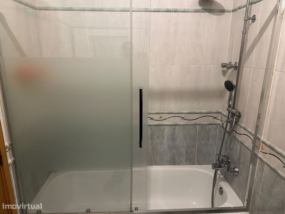 Excelente Apartamento T2 para Arrendamento (Sem Mobília)
