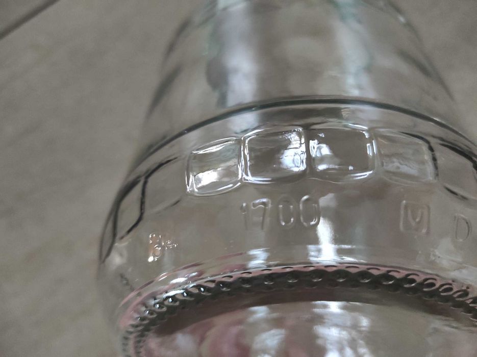 Słoik o poj. 1700 ml