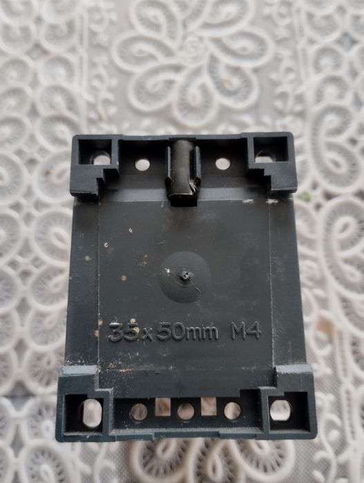 Stycznik mocy Schneider 9A 3P 230V