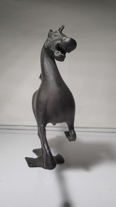 Estatueta antiga em Bronze estilo Art Deco