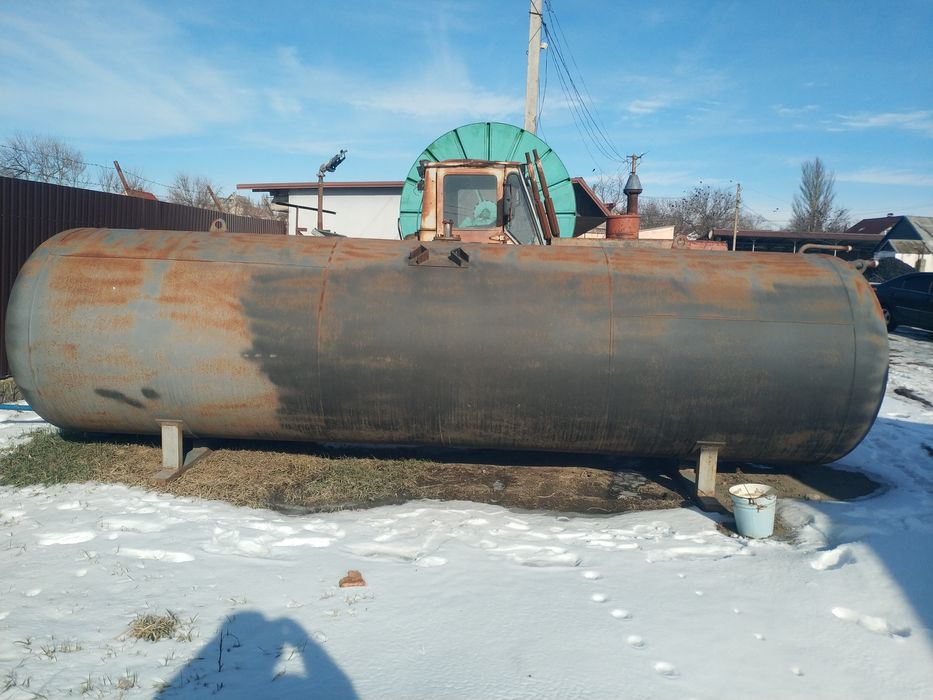 Продам ємність для зберігання газів та рідин під тиском