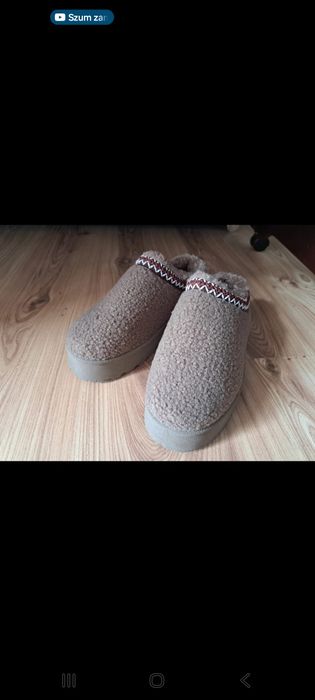 Brązowe botki emu mule