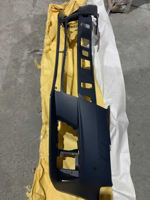 AUDI A4 B9 Бампер передний 2017 2018 2019 8W0-807-065-R-GRU