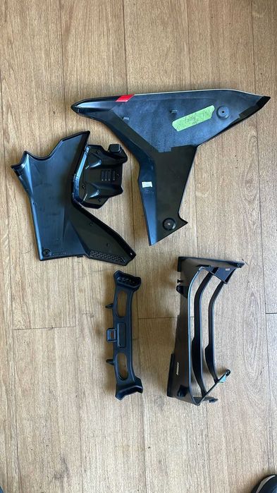 CARENAGENS OEM DUCATI MULTISTRADA V4 PIKES PEAK 2 2-2 4