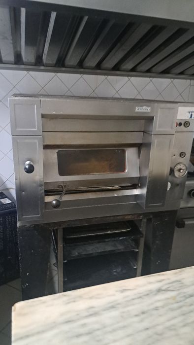 Forno trifásico  em bom estado