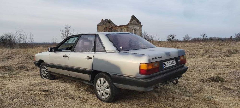 Продається Ауді 100