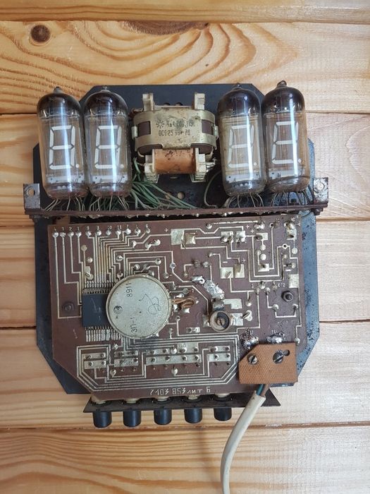 nixie clock Часы на лампах ИВ-11 nixie tube