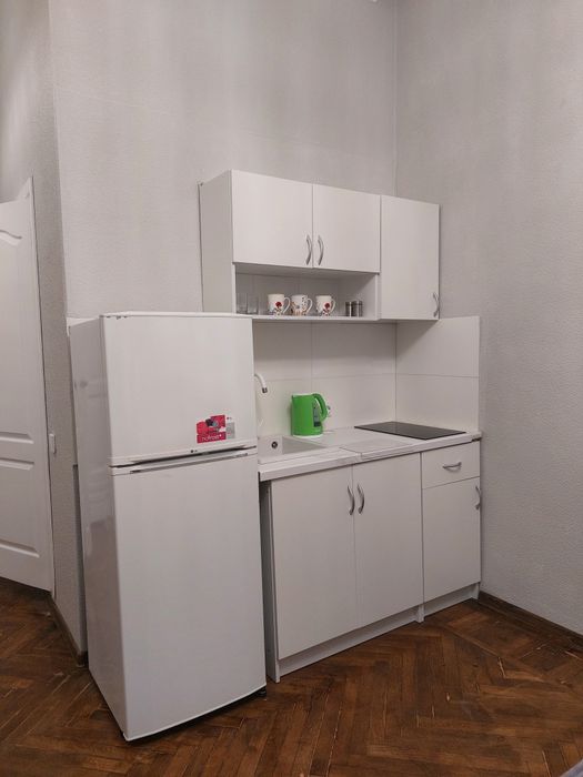 Здам кімнату студію в центрі Одеси.