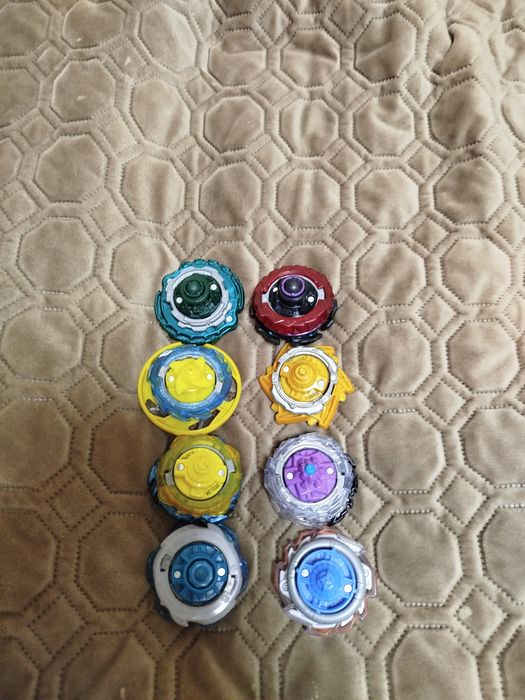 Оригінальні Бейблейди такара томі/хасбро