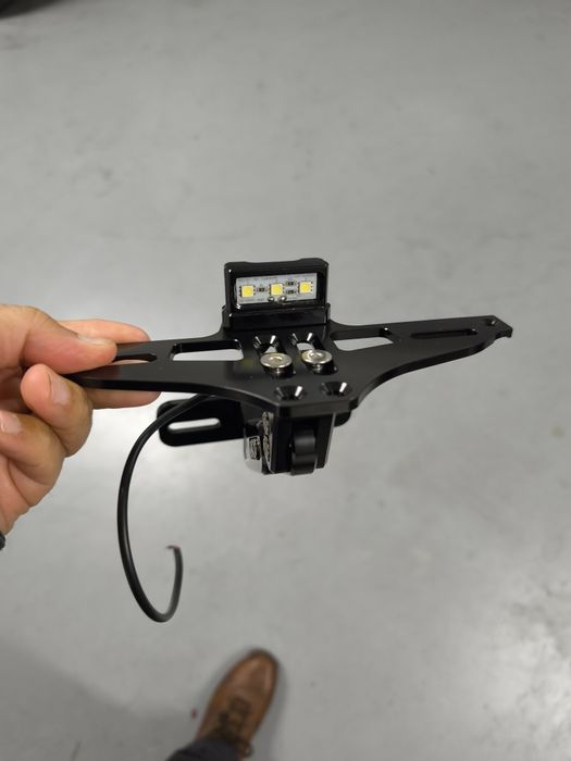 Suporte de matrícula universal moto com luz Led