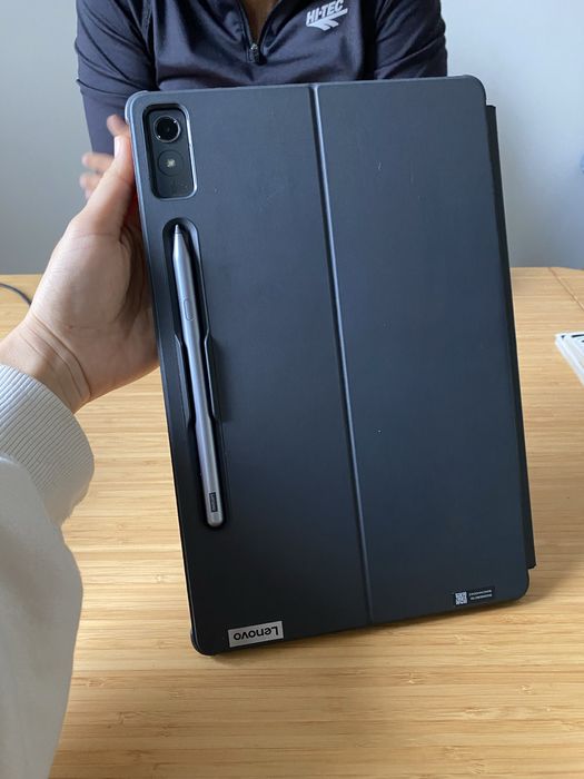 Tablet Lenovo Tab P12 128GB + Pen + Teclado – Excelente estado