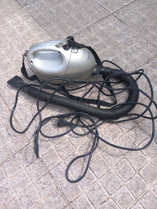 Aspirador Taurus micro elétrico